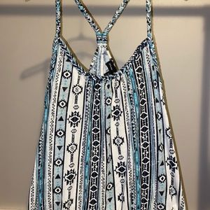 Mason + Mackenzie XL - Junior type fit- patterned top